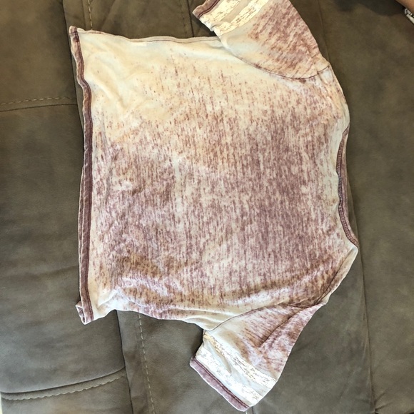 Forever 21 cropped t shirt - Picture 2 of 2